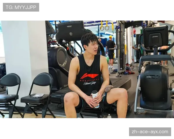 杨瀚森篮下强攻效率提升明显 成为球队关键内线支点 杨瀚森篮下强攻效率提升明显 成为球队关键内线支点